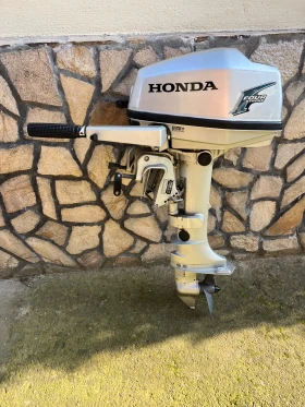 Обява за продажба на Извънбордов двигател Honda 5 hp, 4 stock ~2 100 лв. - изображение 1