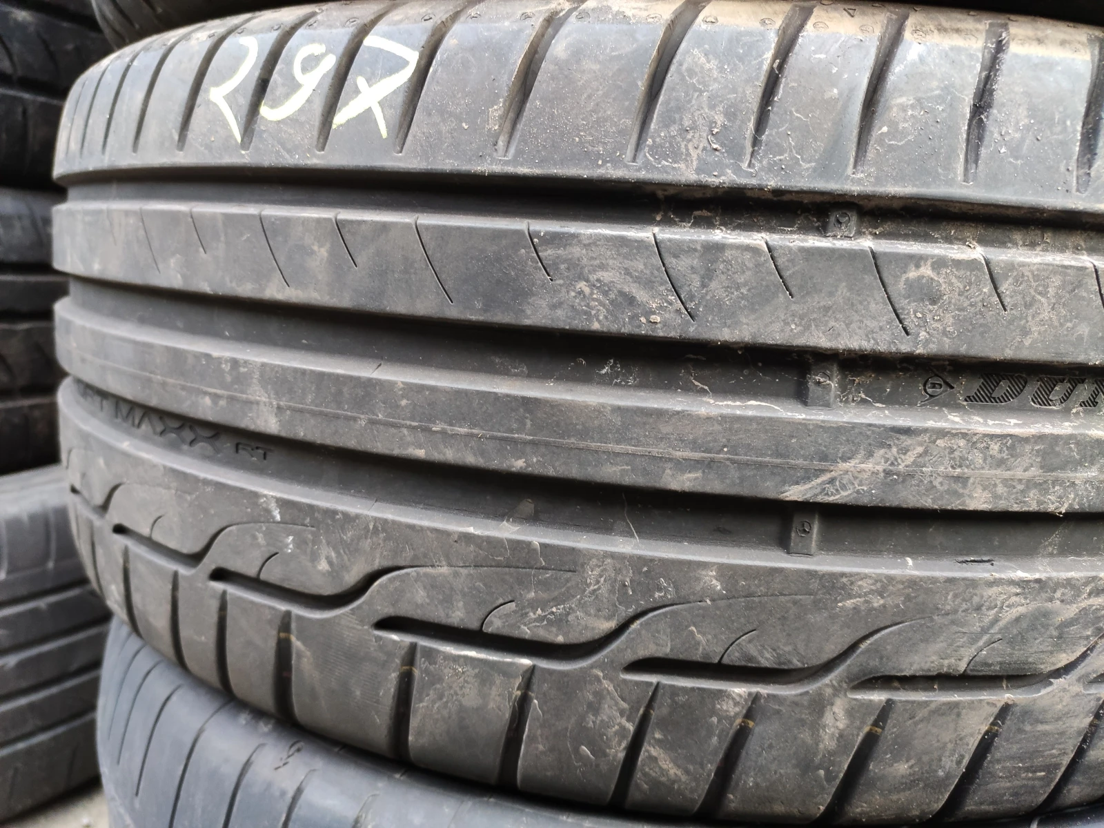 Гуми Летни 225/45R17, снимка 4 - Гуми и джанти - 53980770