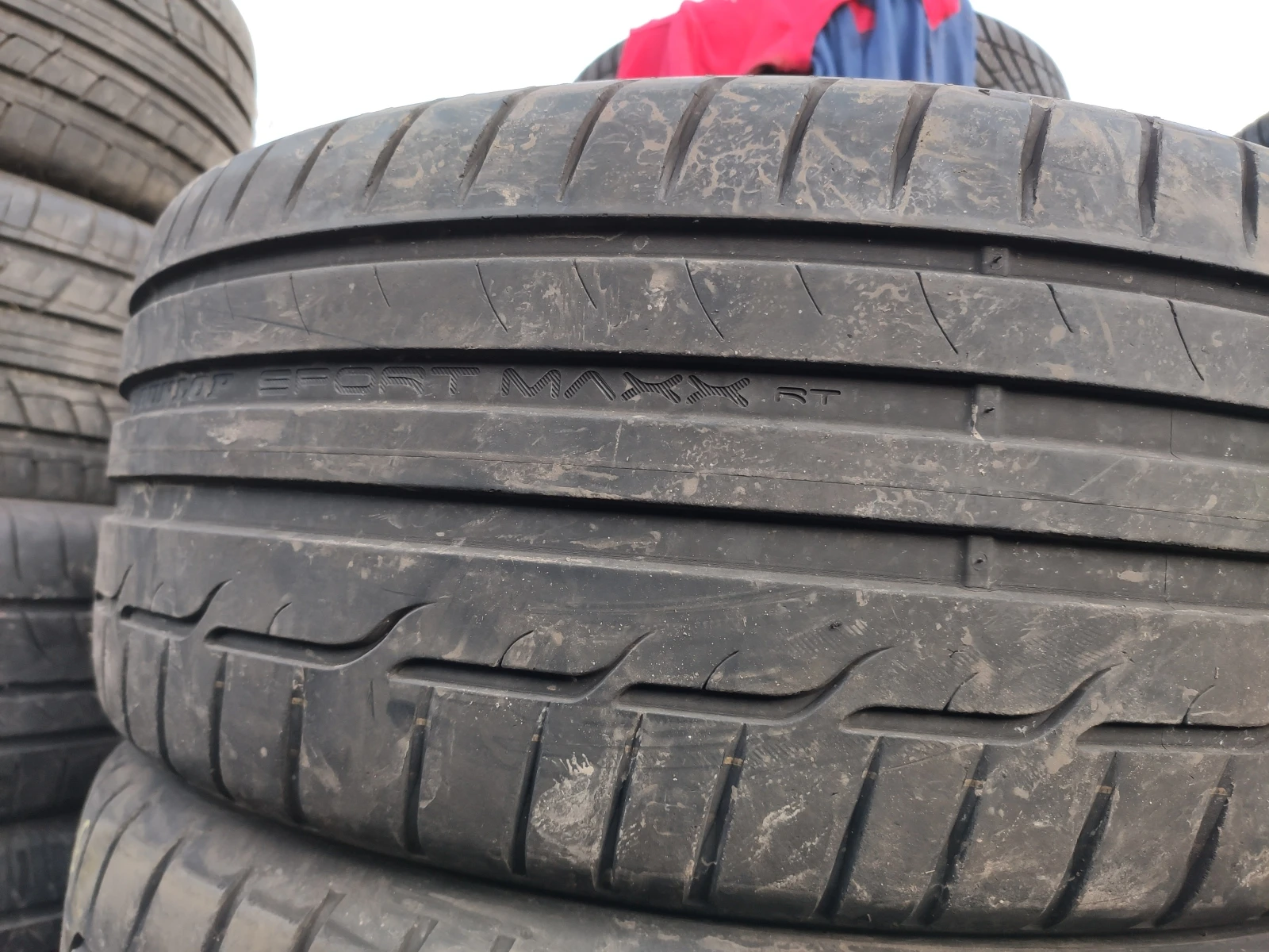 Гуми Летни 225/45R17, снимка 2 - Гуми и джанти - 53980770