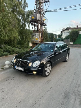 Mercedes-Benz E 500 4MATIC, снимка 16