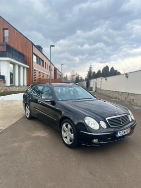 Mercedes-Benz E 500 4MATIC, снимка 12
