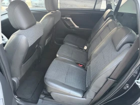 Toyota Verso 1.8i Автомат, снимка 16