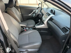 Toyota Verso 1.8i Автомат, снимка 12