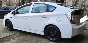 Toyota Prius 1.8I Газ, снимка 5