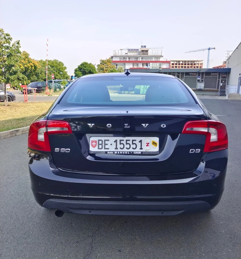 Volvo S60 2.0 D3 Swiss Aut., снимка 9 - Автомобили и джипове - 41550081