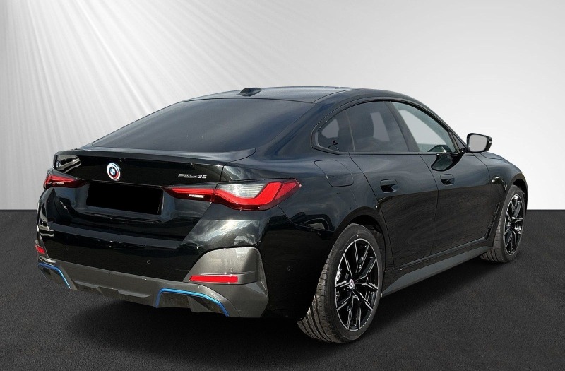 BMW i4 eDrive 35 Gran Coupe = M-Sport= Гаранция, снимка 2 - Автомобили и джипове - 46431338