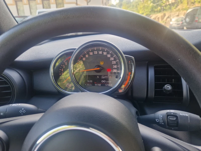 Mini One 1.5 OPF- Cabrio, снимка 13 - Автомобили и джипове - 47450874