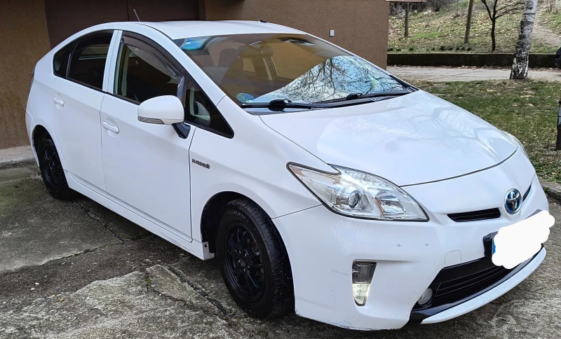 Toyota Prius 1.8I Газ, снимка 4 - Автомобили и джипове - 48332578