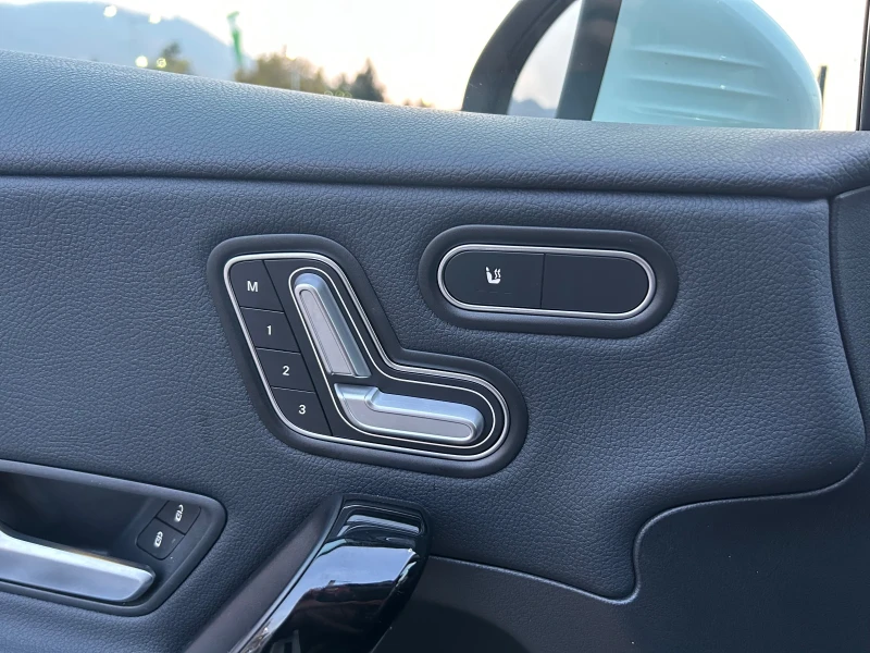 Mercedes-Benz A 250 A250E, снимка 7 - Автомобили и джипове - 51980347