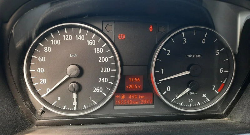 BMW 318, снимка 5 - Автомобили и джипове - 52313520