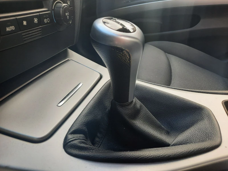 BMW 318, снимка 8 - Автомобили и джипове - 52313520