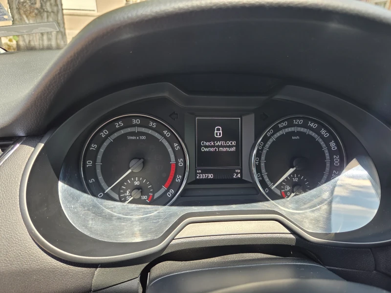 Skoda Octavia Scout, снимка 12 - Автомобили и джипове - 52669280