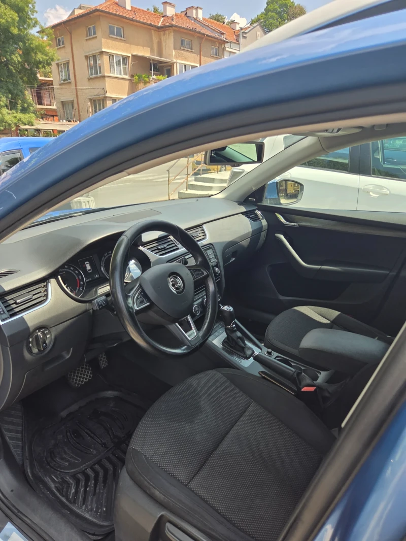 Skoda Octavia Scout, снимка 8 - Автомобили и джипове - 52669280