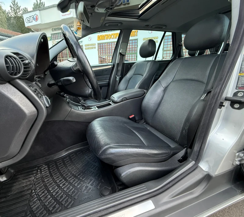 Mercedes-Benz C 320 3.2i 218к.с. * ГАЗ* 4-MATIC, снимка 11 - Автомобили и джипове - 52223638