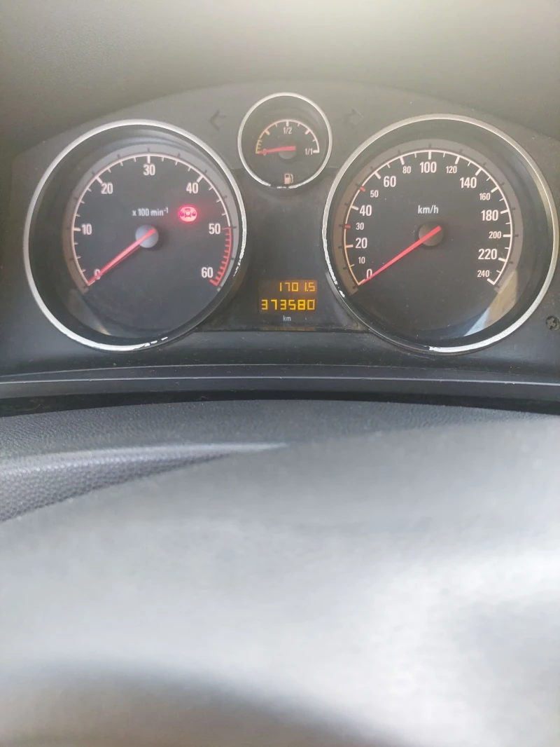 Opel Zafira 1.7, снимка 7 - Автомобили и джипове - 52270298