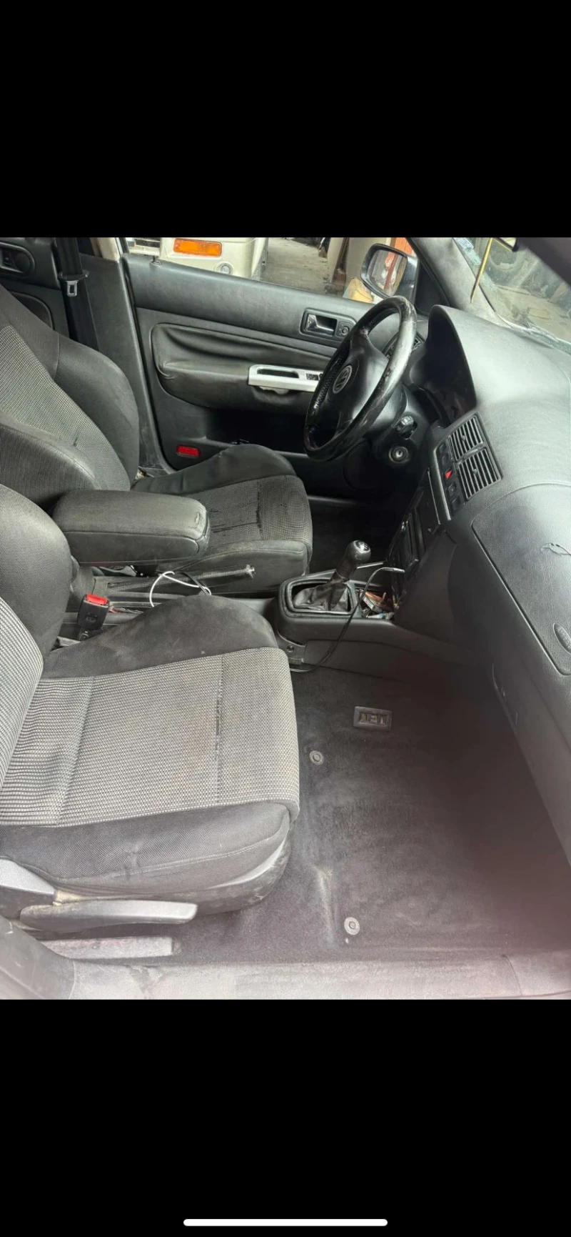 VW Golf 1.8т GTI, снимка 8 - Автомобили и джипове - 52347025