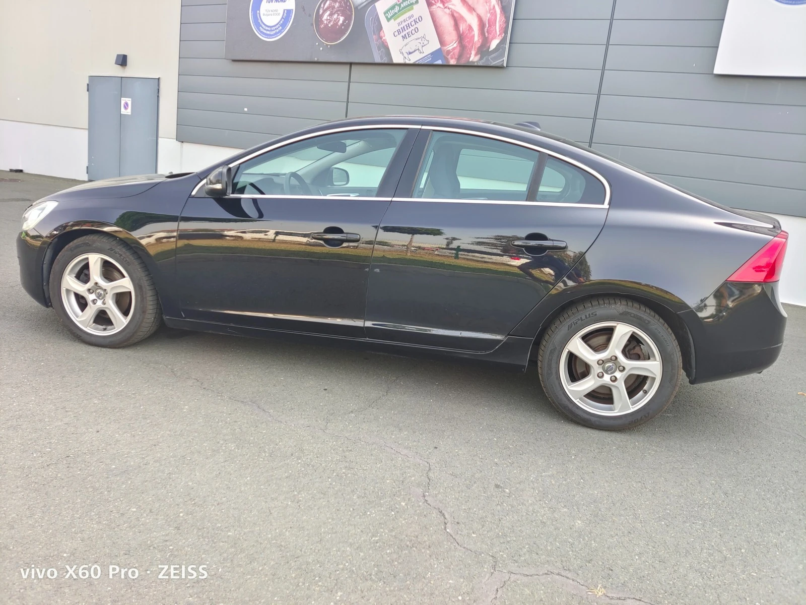 Volvo S60 2.0 D3 Swiss Aut. | Mobile.bg — изображение 14