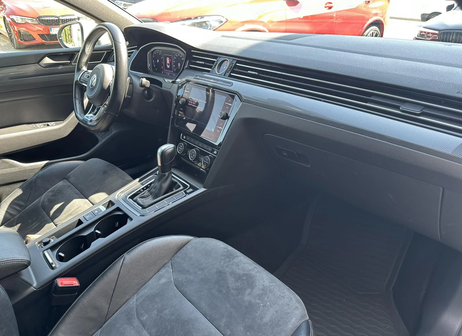 VW Arteon R-Line 2.0 TSI DSG - изображение 7