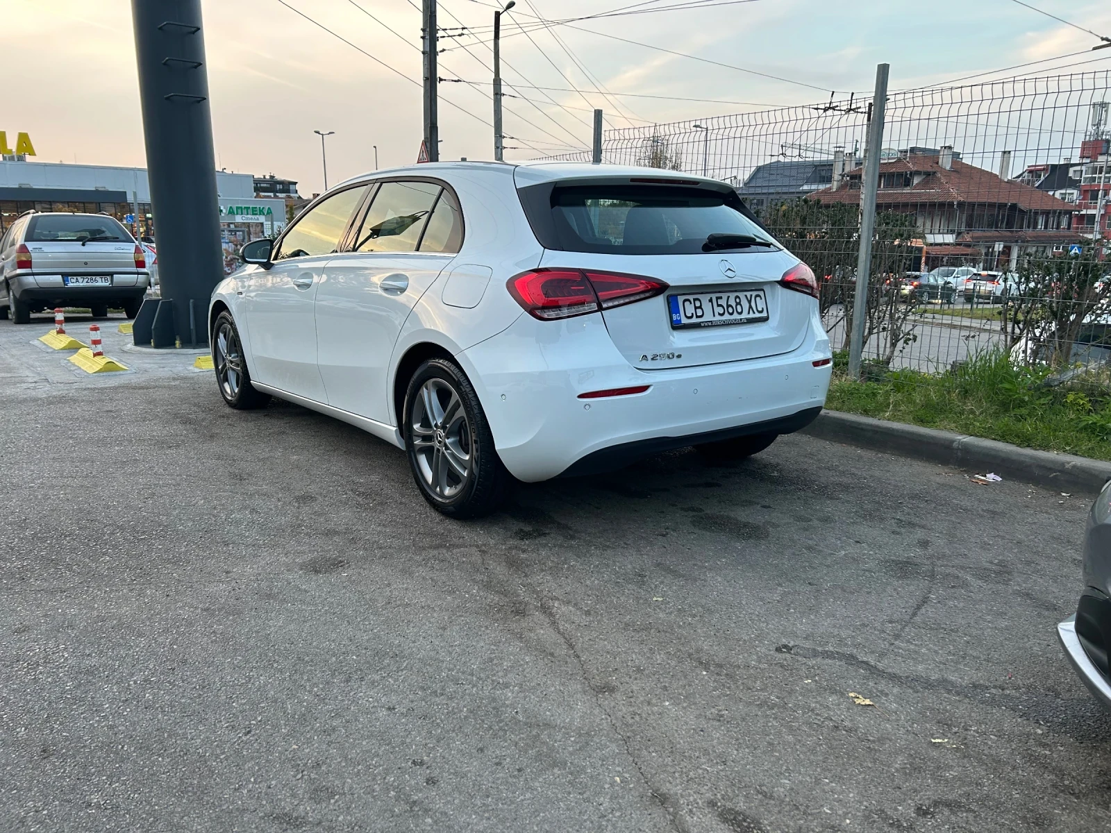 Mercedes-Benz A 250 A250E - изображение 3
