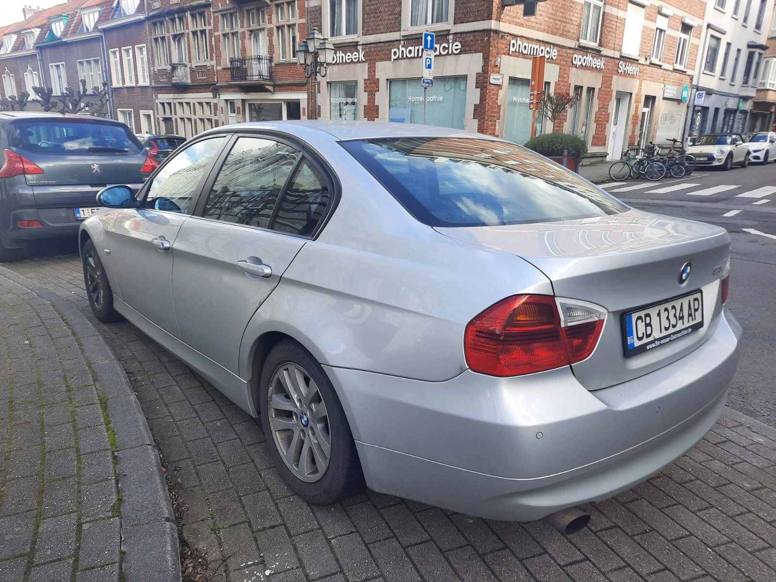 BMW 318  - изображение 3