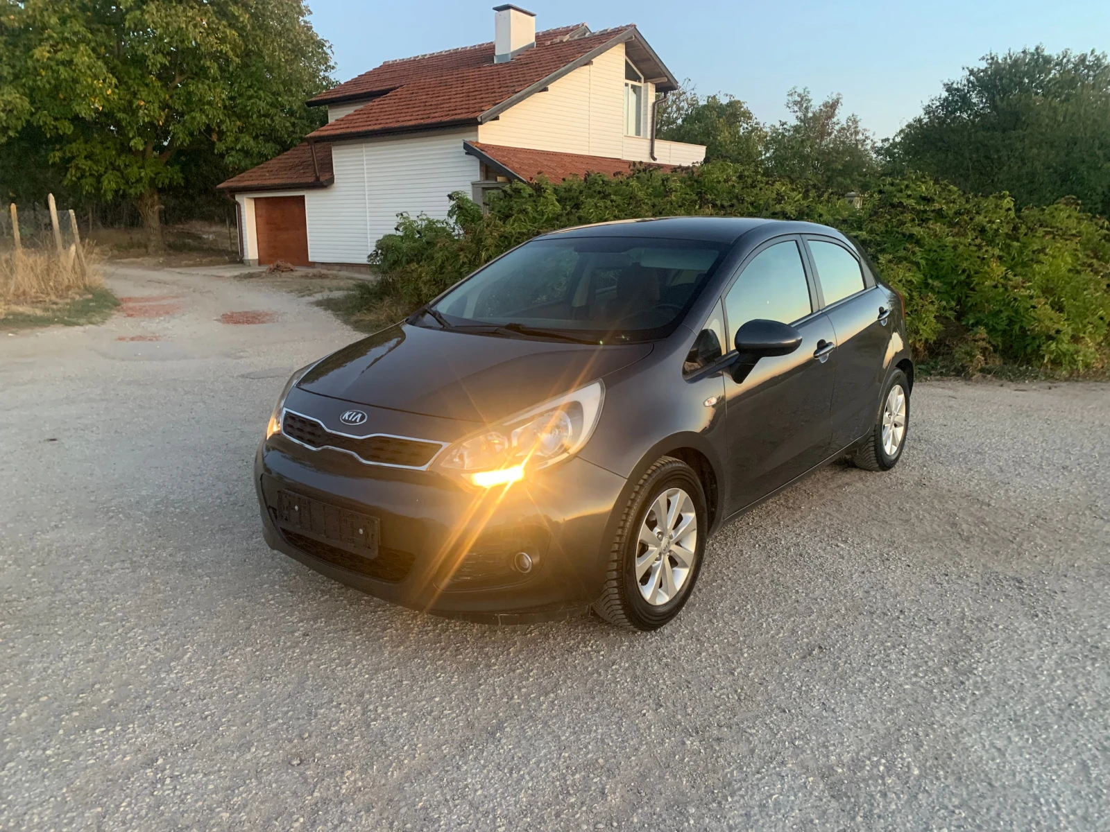Kia Rio 1.2i 16v - изображение 2