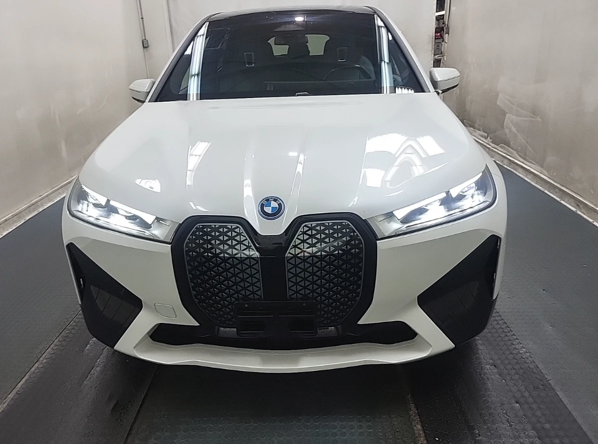 BMW iX 2023 BMW iX XDRIVE40 - изображение 2