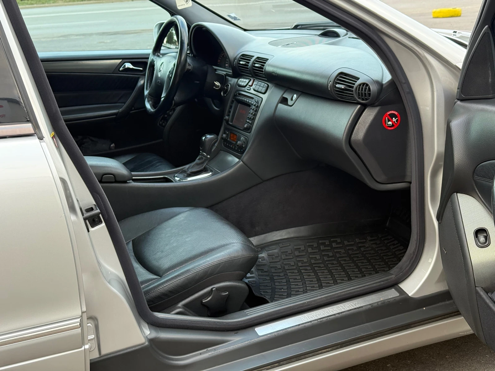 Mercedes-Benz C 320 3.2i 218к.с. * ГАЗ* 4-MATIC - изображение 10