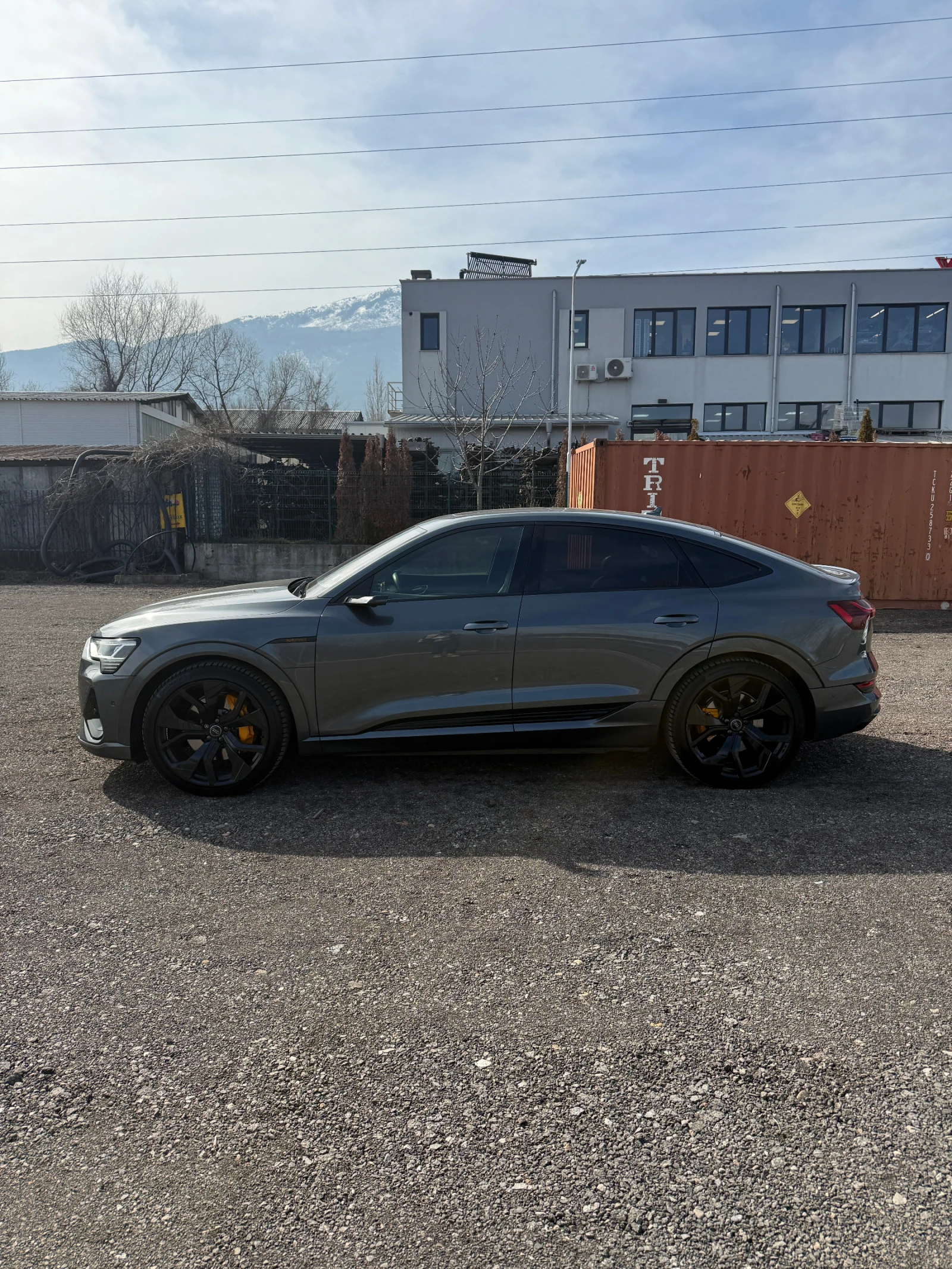 Audi E-Tron Q8 Sportback, снимка 5 - Автомобили и джипове - 53721886