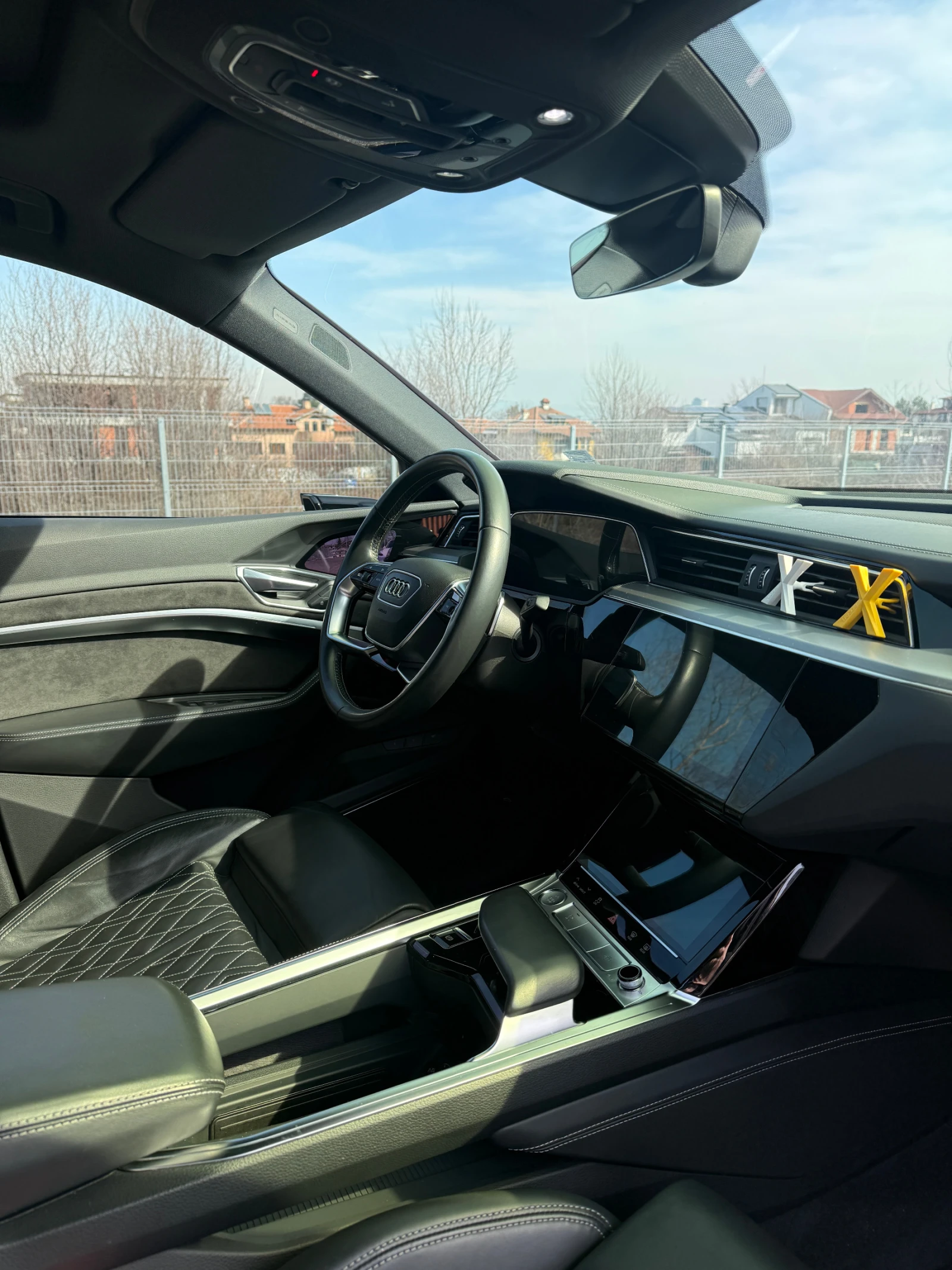 Audi E-Tron Q8 Sportback, снимка 8 - Автомобили и джипове - 53721886