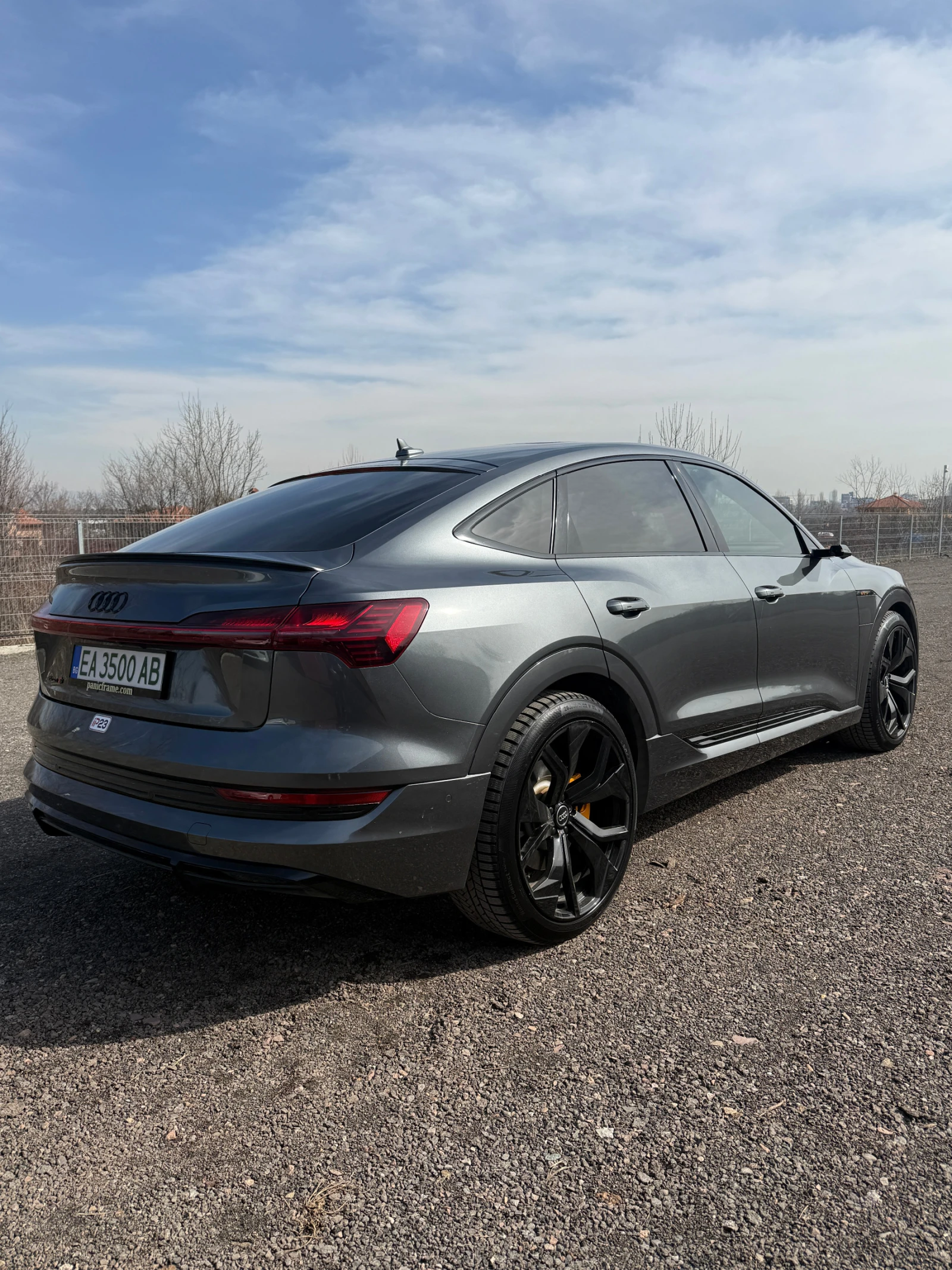 Audi E-Tron Q8 Sportback, снимка 7 - Автомобили и джипове - 53721886
