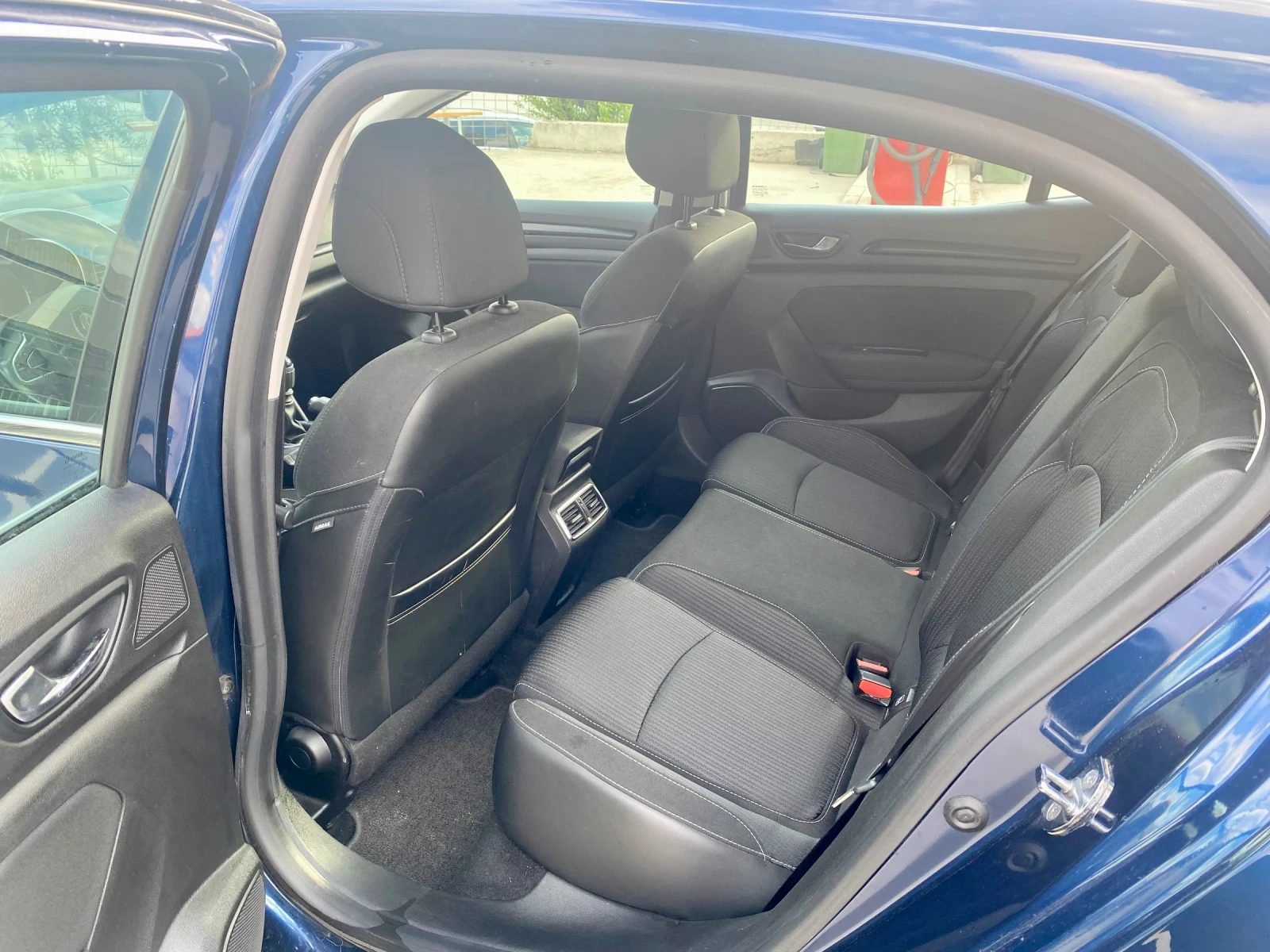 Renault Megane 1.5 DCI 110 k.c Euro 6 | Mobile.bg � ����������� 10