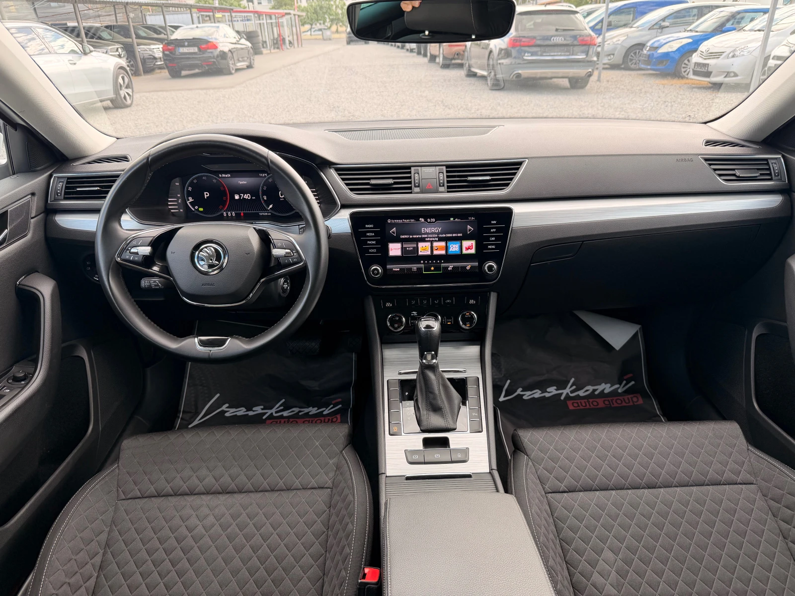 Skoda Superb, снимка 9 - Автомобили и джипове - 54541360
