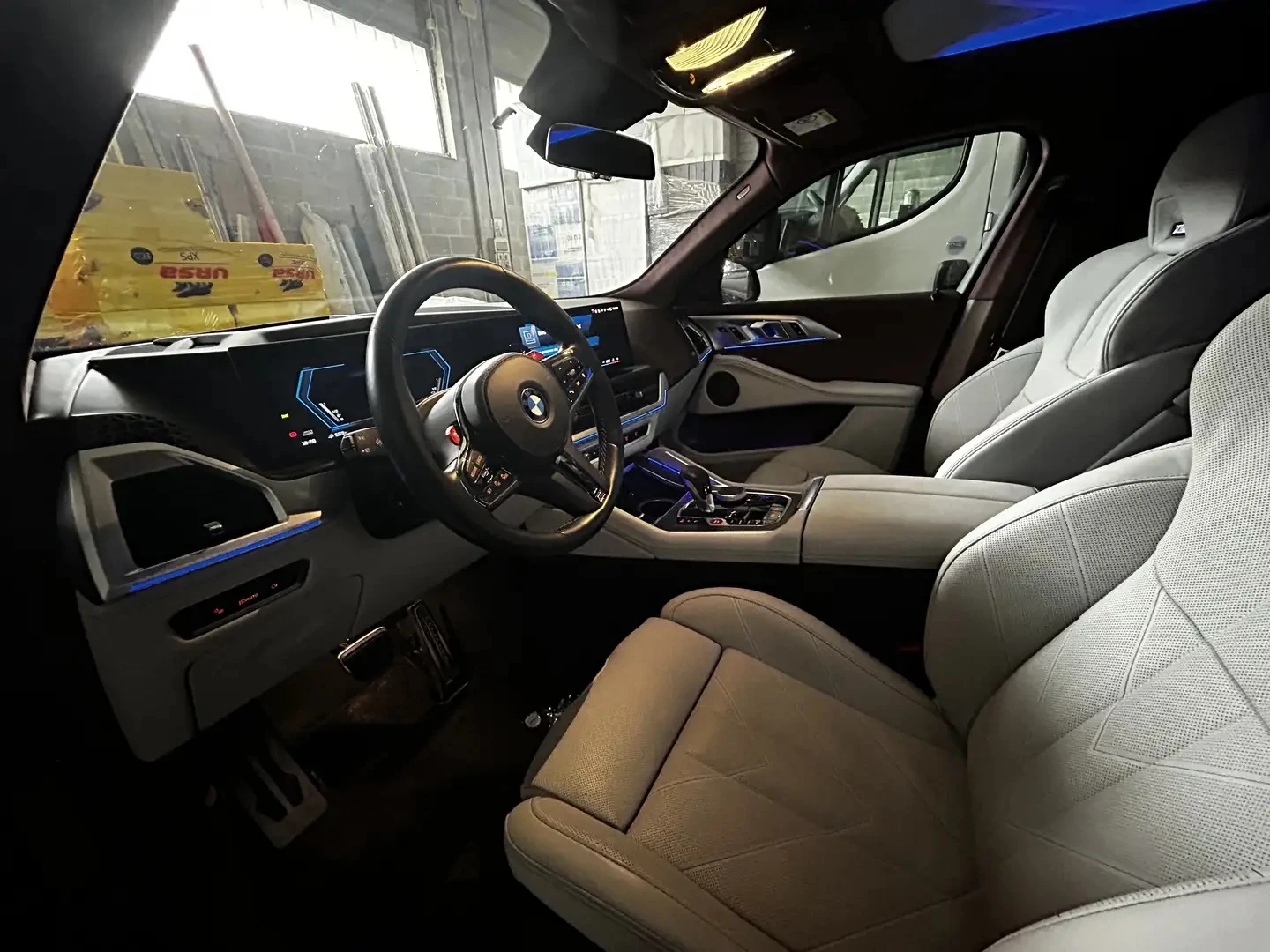 BMW XM 4.4 V8 Plug-in Hybrid xDrive, снимка 4 - Автомобили и джипове - 54736461