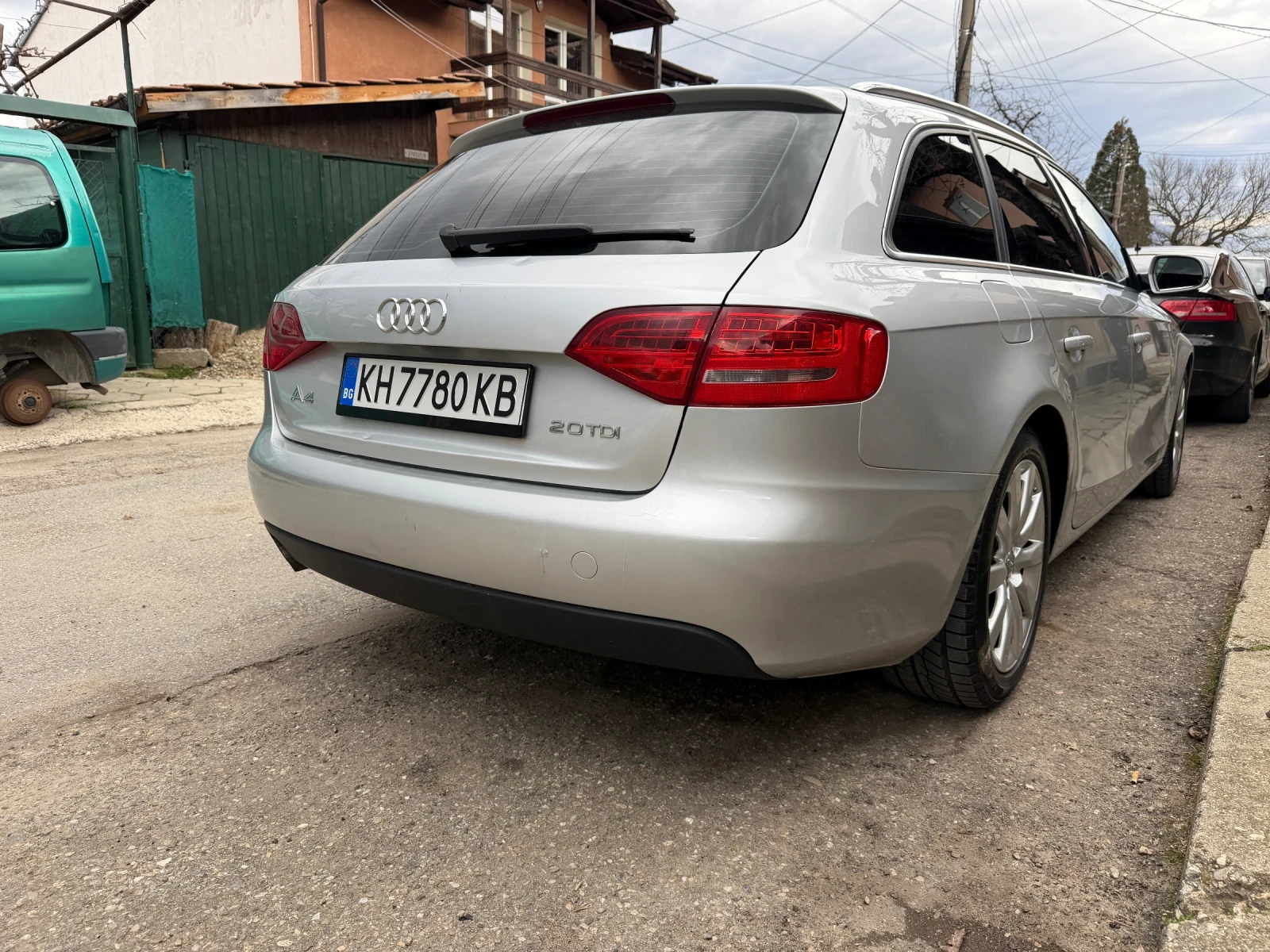 Audi A4 2.0TDI, снимка 3 - Автомобили и джипове - 54777749