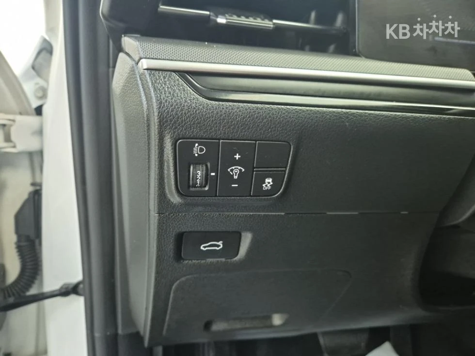 Kia K5 LPG* ПОДГРЕВ* КАМЕРА, снимка 9 - Автомобили и джипове - 54840185