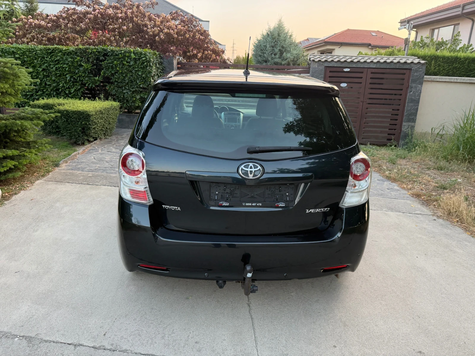 Toyota Verso 1.8i Автомат, снимка 5 - Автомобили и джипове - 55119890