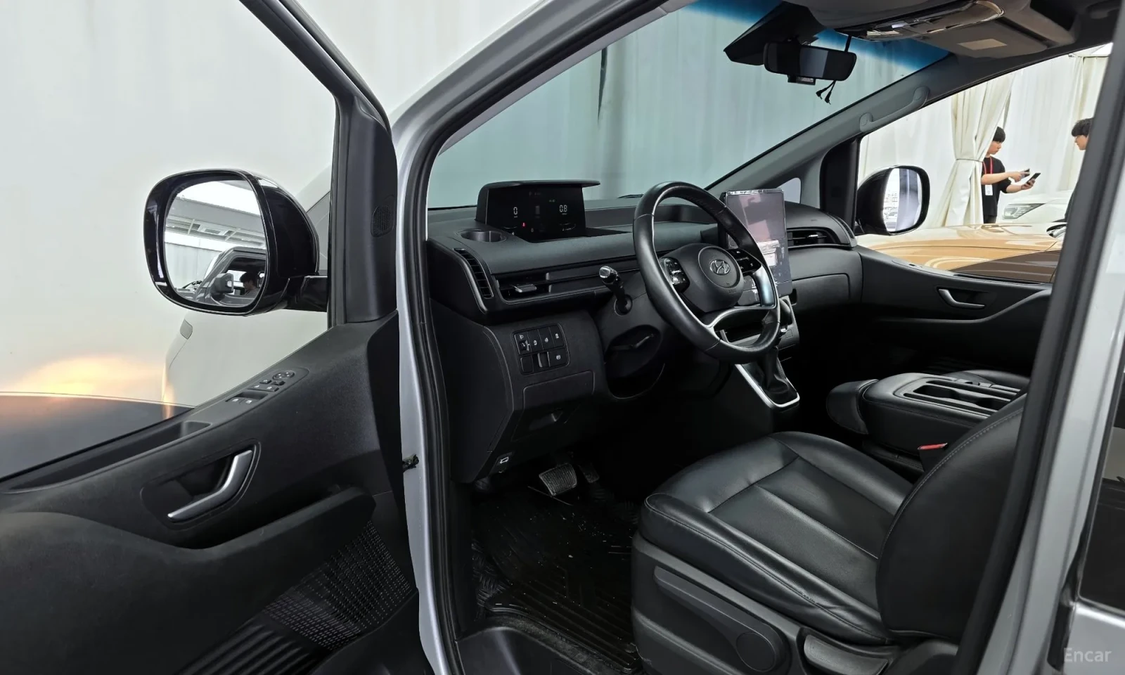 Hyundai Staria | Mobile.bg � ����������� 10