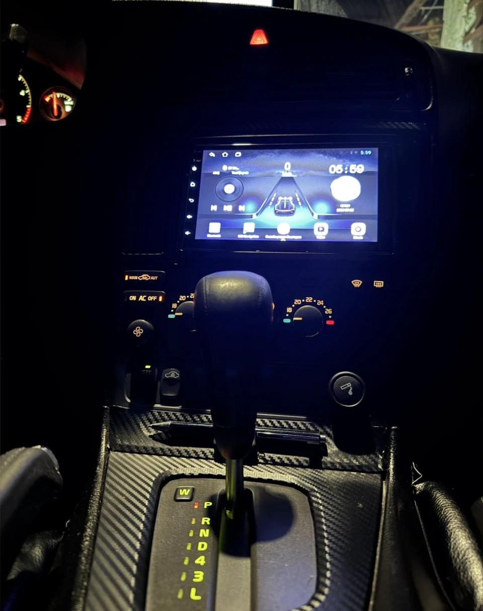 Volvo S60 2.4 D5, снимка 10 - Автомобили и джипове - 55424067