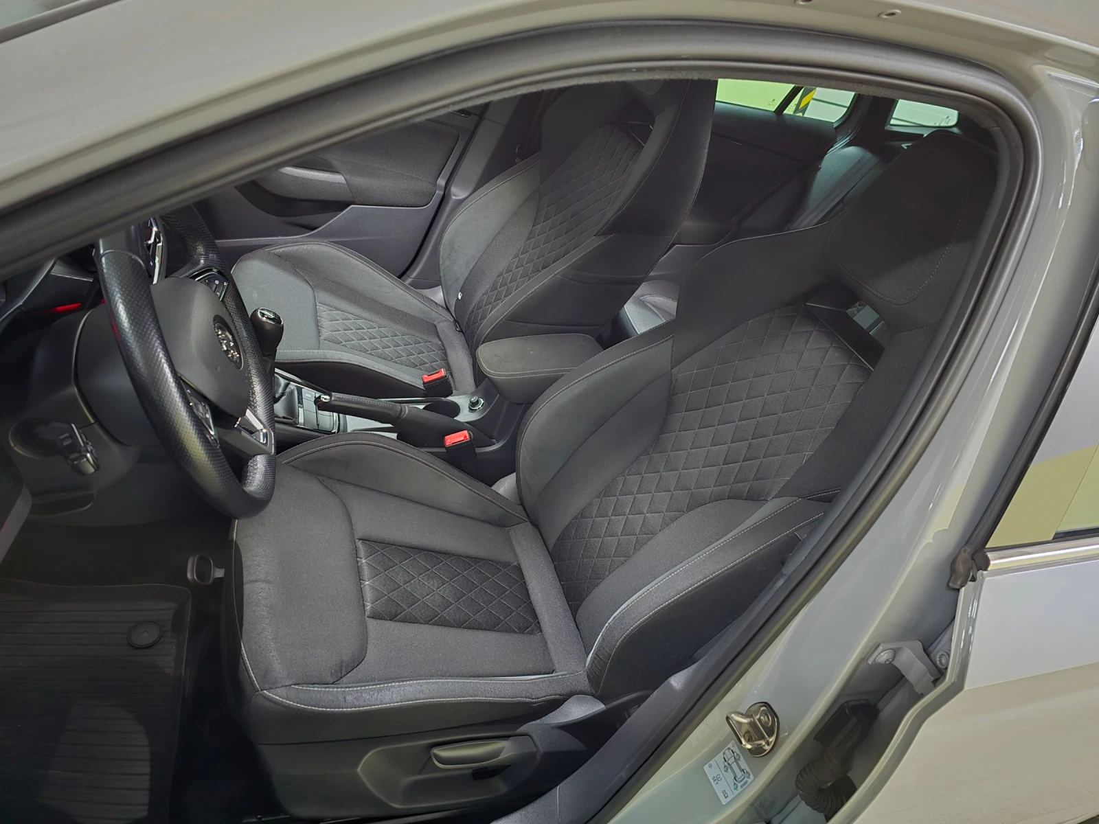 Skoda Scala 1.6TDI MONTE CARLO NARDO GREY, снимка 12 - Автомобили и джипове - 55544016