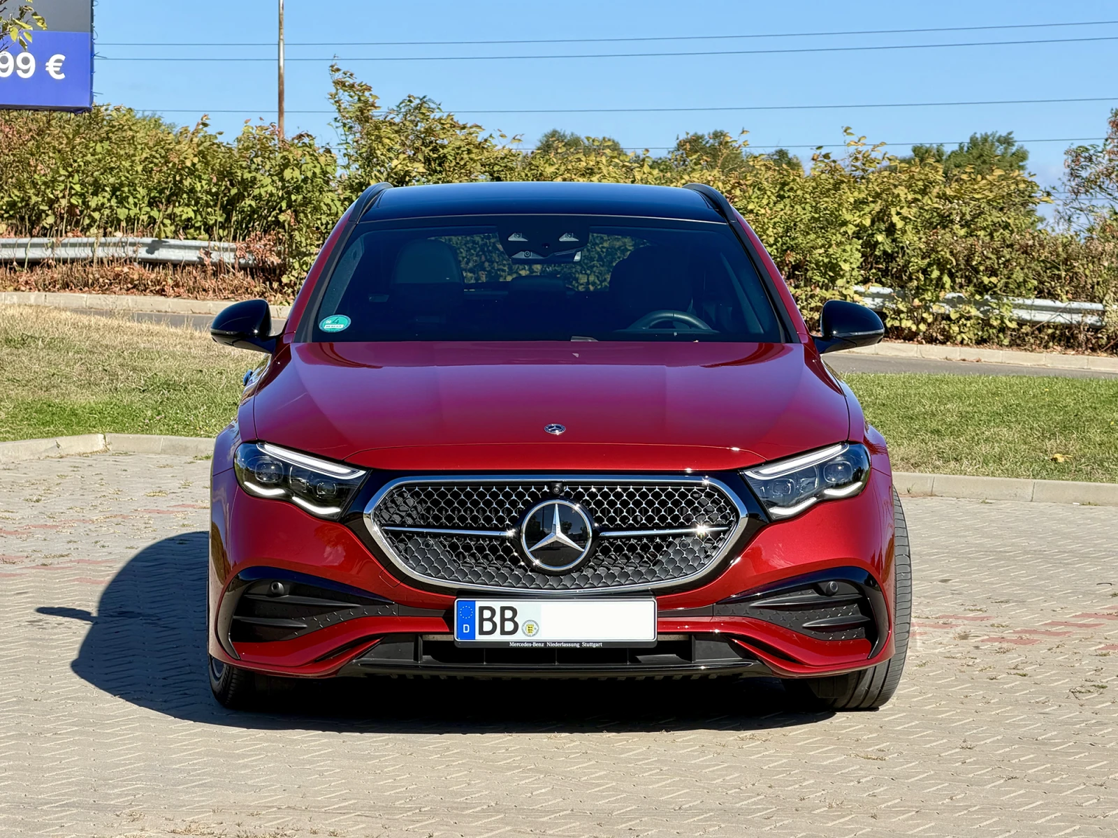 Mercedes-Benz E 220 T AMG Line, снимка 5 - Автомобили и джипове - 56228611