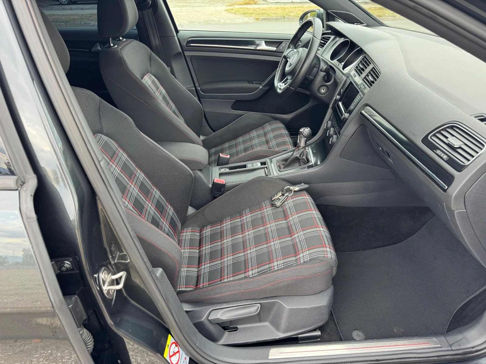VW Golf 2.0 Turbo GTI Limited Top | Mobile.bg � ����������� 9
