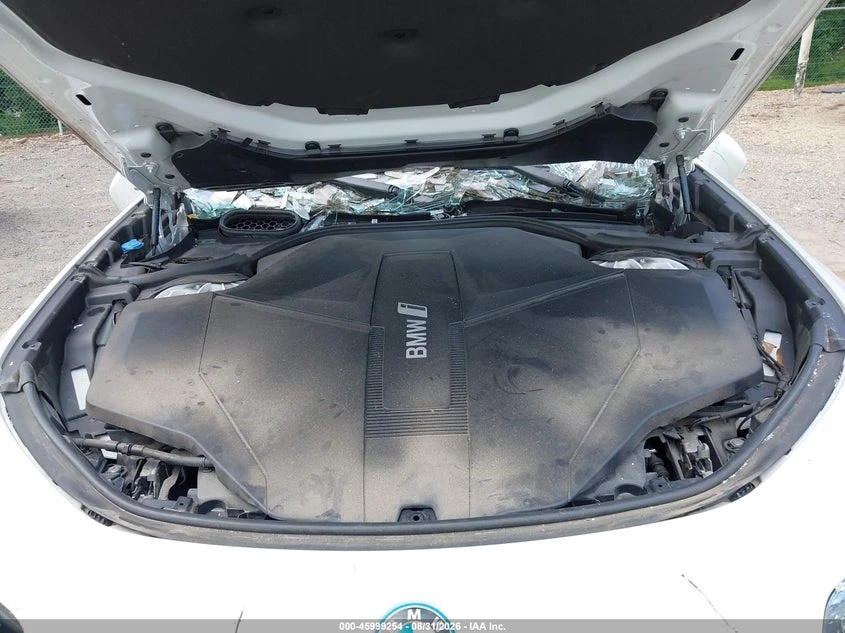 BMW i7 xDrive60, снимка 10 - Автомобили и джипове - 56425133