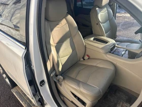 Cadillac Escalade Premium Luxury * * Бял Интериор  Carfax * * , снимка 10