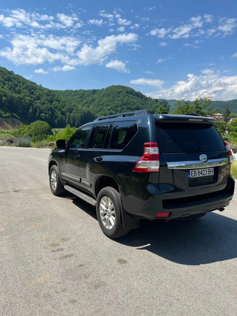 Toyota Land cruiser 2.8 /190 к.с /ДДС / 6+ 1, снимка 5 - Автомобили и джипове - 41101742