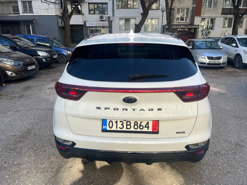 Kia Sportage 2.4 4х4 33000км, снимка 5 - Автомобили и джипове - 43256556