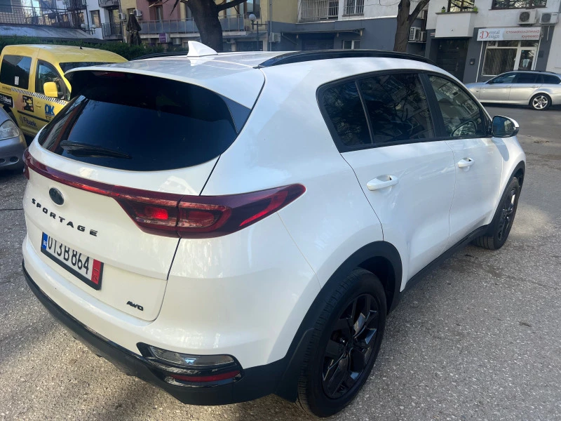 Kia Sportage 2.4 4х4 33000км, снимка 4 - Автомобили и джипове - 43256556