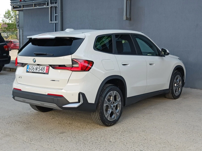 BMW X1 2.8 Xdrive 6600km, снимка 8 - Автомобили и джипове - 46440053