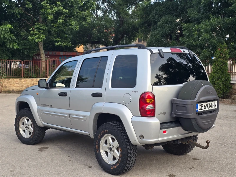 Jeep Cherokee 3.7, снимка 4 - Автомобили и джипове - 51382252