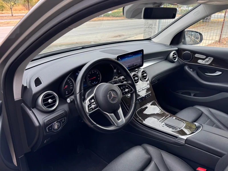 Mercedes-Benz GLC 300 EQ boost 4MATIC 258кс* ПАНОРАМА* МЕМОРИ* ВЕНТИЛАЦИ, снимка 12 - Автомобили и джипове - 51420680