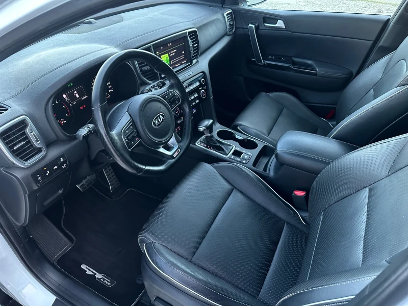 Kia Sportage 2.0 CRDi 185кс 4х4/GT Line/ Всички екстри/ История, снимка 11 - Автомобили и джипове - 52012382